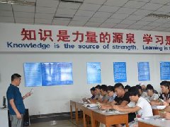 華紡職工學院:課堂學國學 齊誦弟子規(guī)