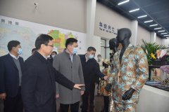 市、區(qū)領(lǐng)導(dǎo)一行蒞臨公司調(diào)研指導(dǎo)